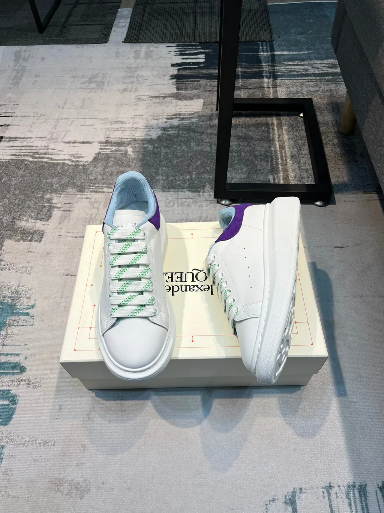 Alexander McQueen Sneakers Oversized Lifestyle Blanc Violet Bleu 4
