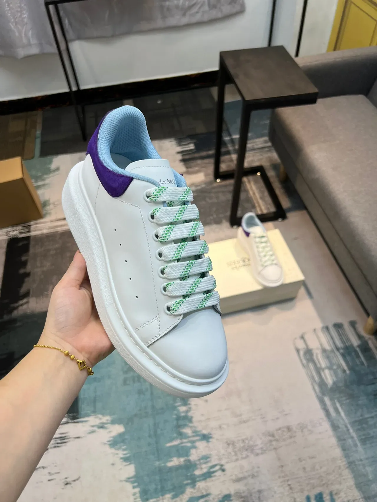 Alexander McQueen Sneakers Oversized Lifestyle Blanc Violet Bleu 5