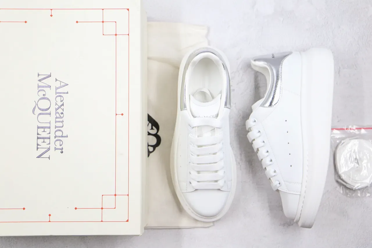 Alexander McQueen Oversized Sneaker White Silver Platform Sole Smooth Leather Upper Lifestyle Sneakers 3