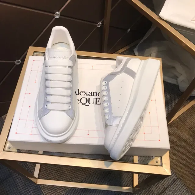 Alexander McQueen 超大号白色黄色平台鞋底拼色鞋面生活方式运动鞋 8