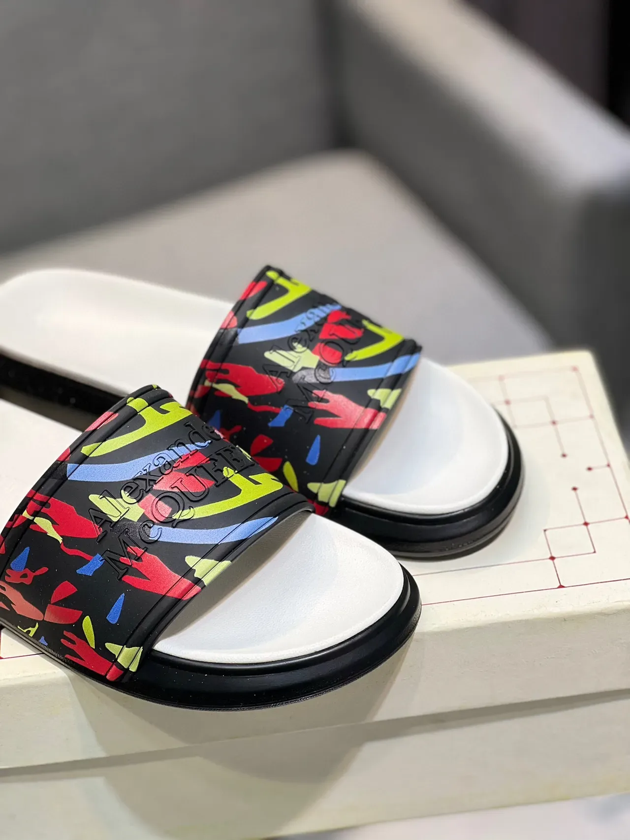 Alexander McQueen Slide Multicolor Abstract Print Slipper 9