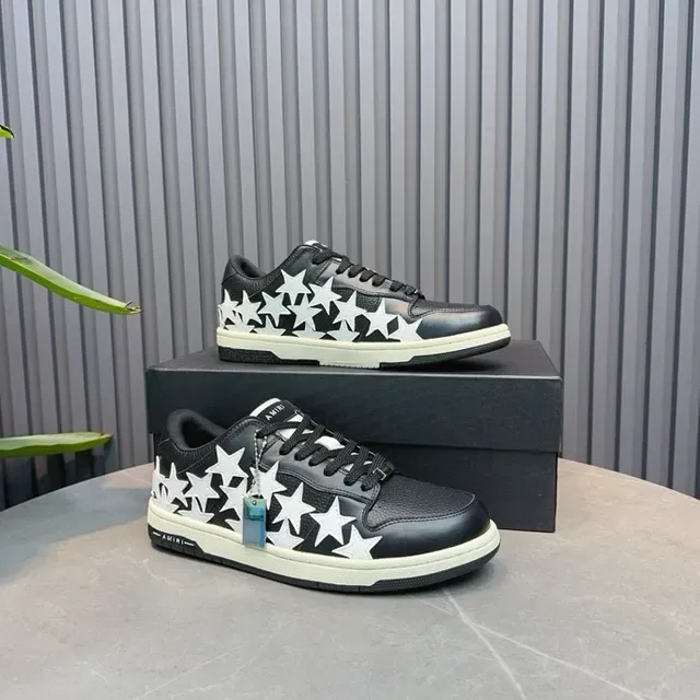 Amiri MA Court impression d'étoiles noir et blanc sneakers lifestyle 8