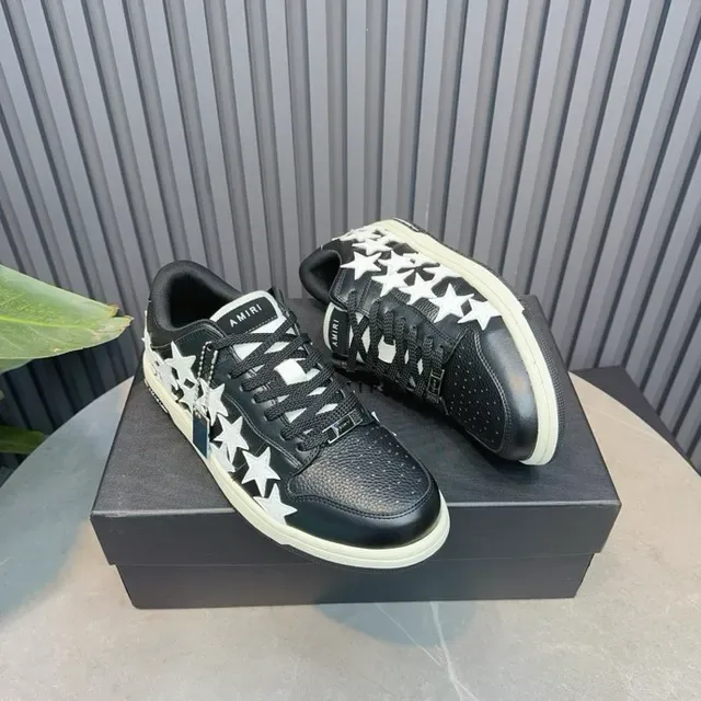Amiri MA Court impression d'étoiles noir et blanc sneakers lifestyle 9