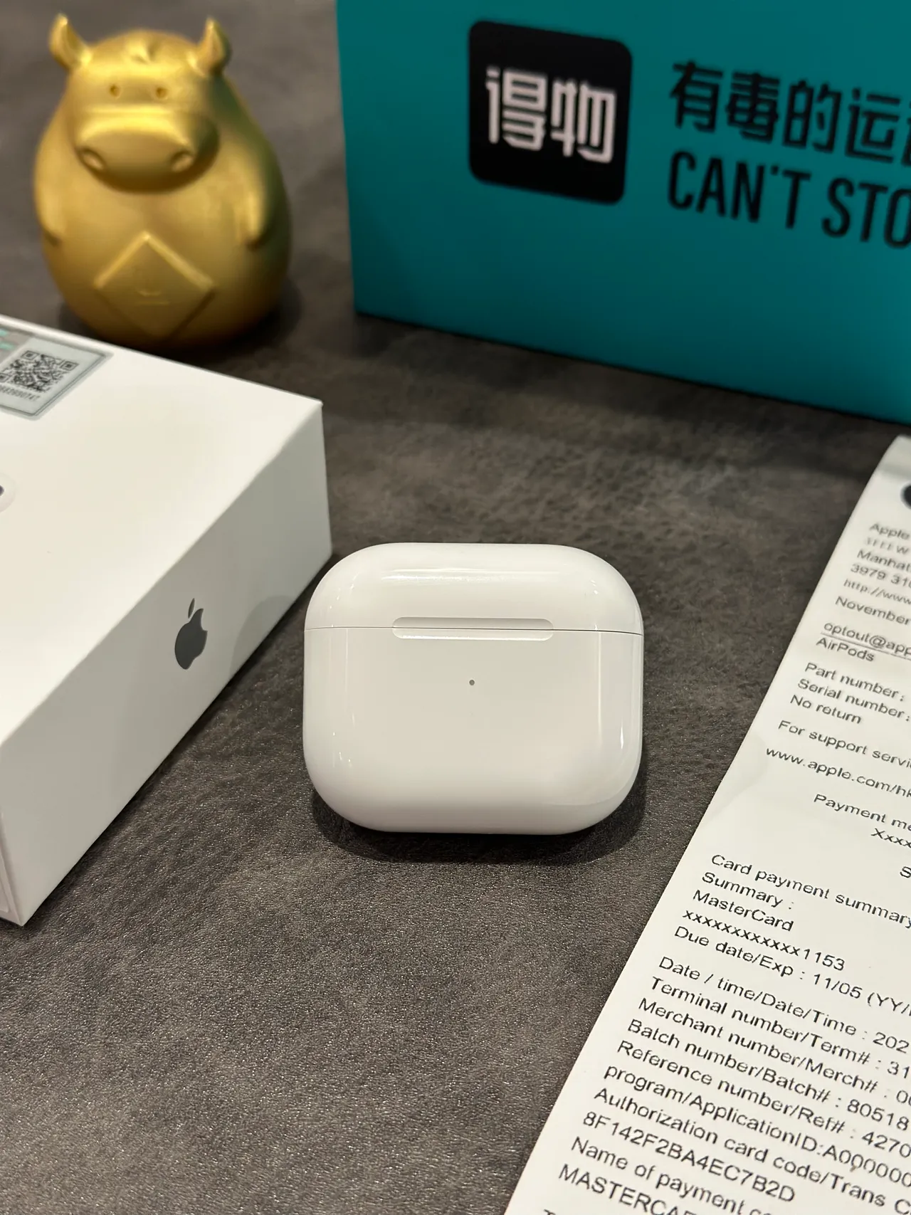 Apple AirPods White Black Stemless Design Glossy Finish TWS Earbuds 3