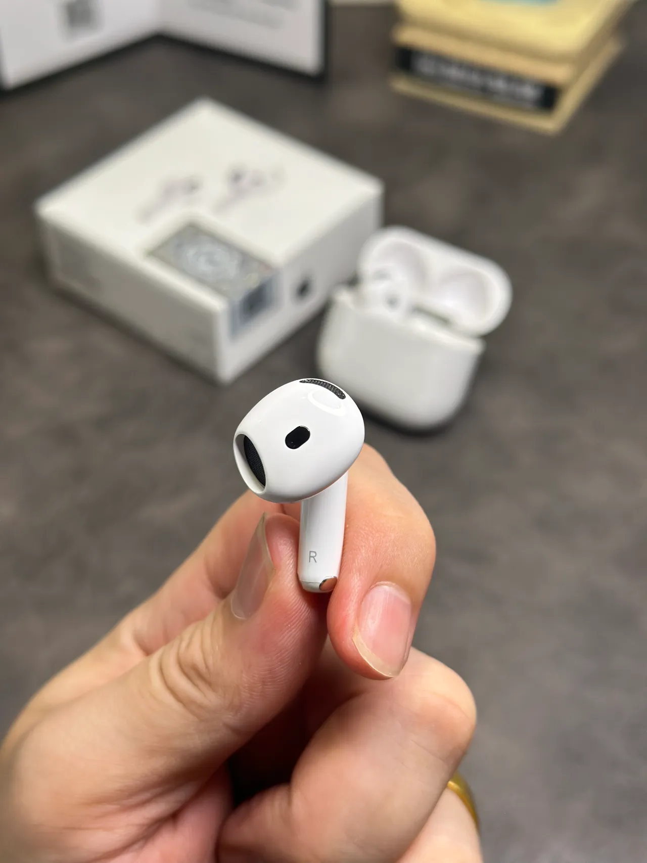 Apple AirPods auriculares TWS blancos estilo tallo acabado mate 17