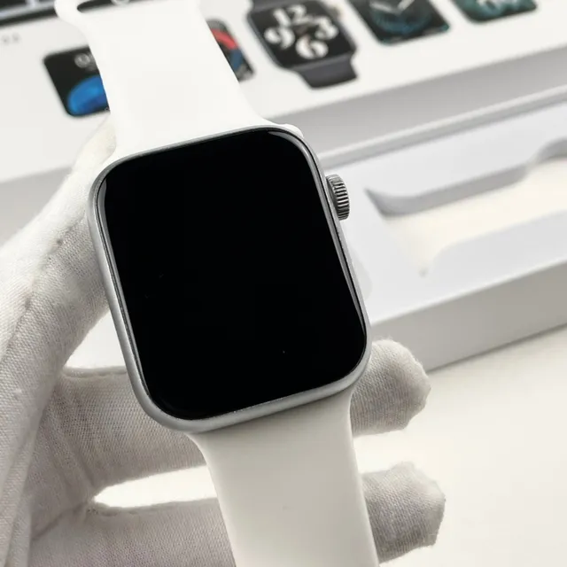 Apple Watch SE White Sport Band Sports Watch 4
