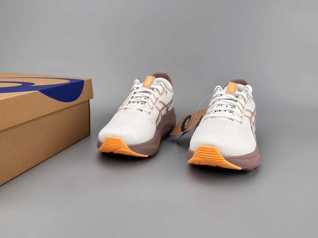 ASICS Gel-Kayano 32 Off-White and Dusty Rose Running Shoes 6