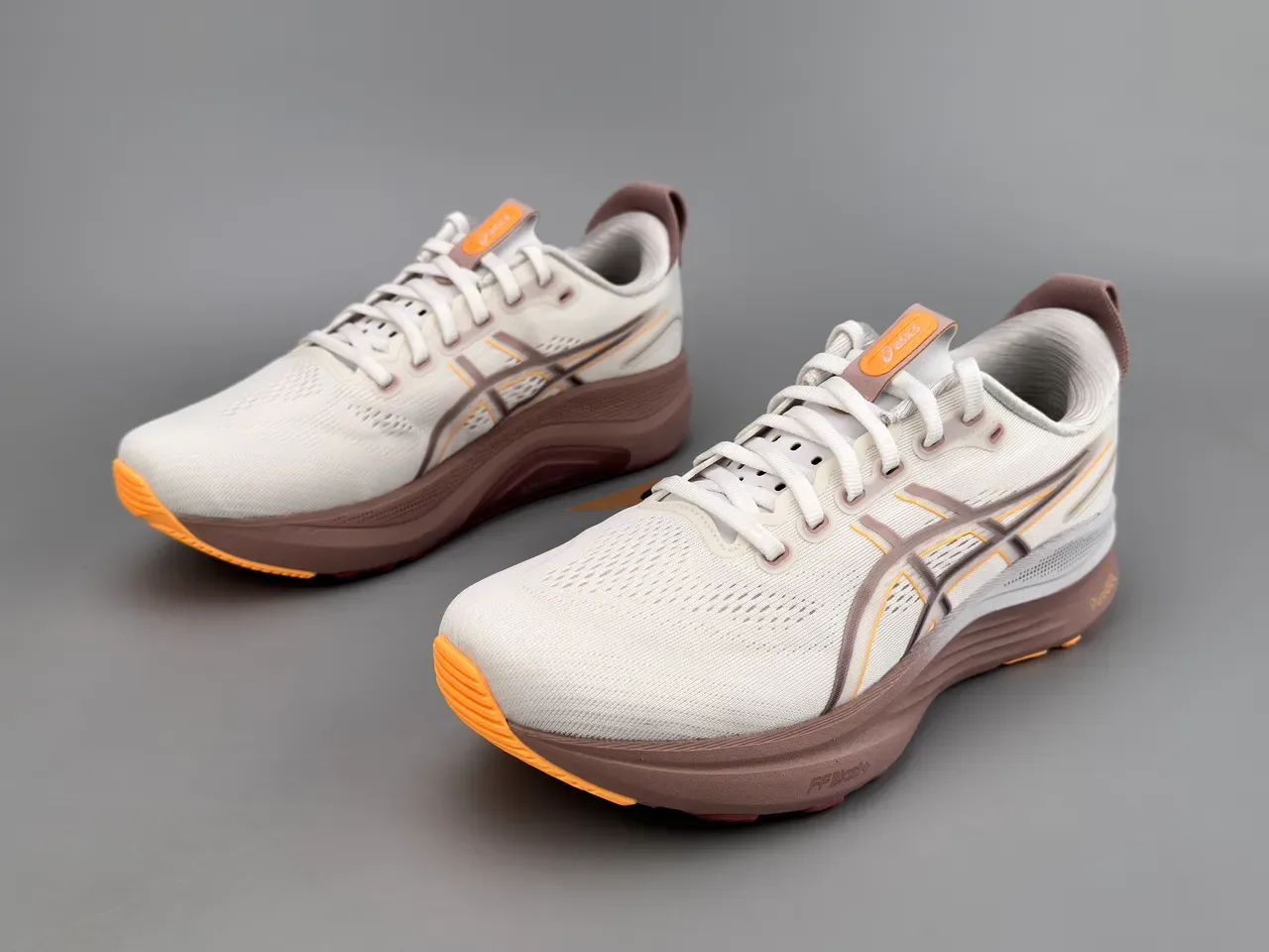 ASICS Gel-Kayano 32 Off-White and Dusty Rose Running Shoes 9