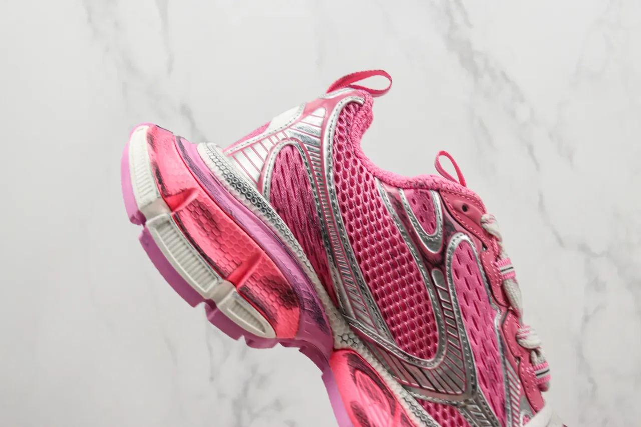 ASICS كروس أحذية رياضية سميكة بألوان وردي فضي مع أعلى شبكي وطبقات اصطناعية 5