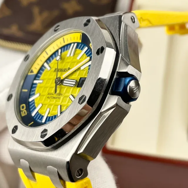 Audemars Piguet Royal Oak Offshore Yellow and Blue Mechanical Watch 6