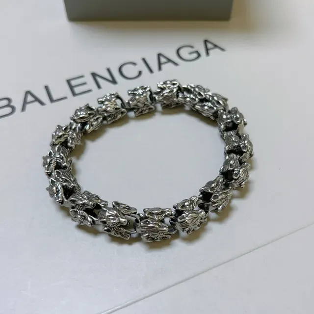 Balenciaga Cabeça de Animal Prata Links Esculpidos Acabamento Oxidado Pulseira 6