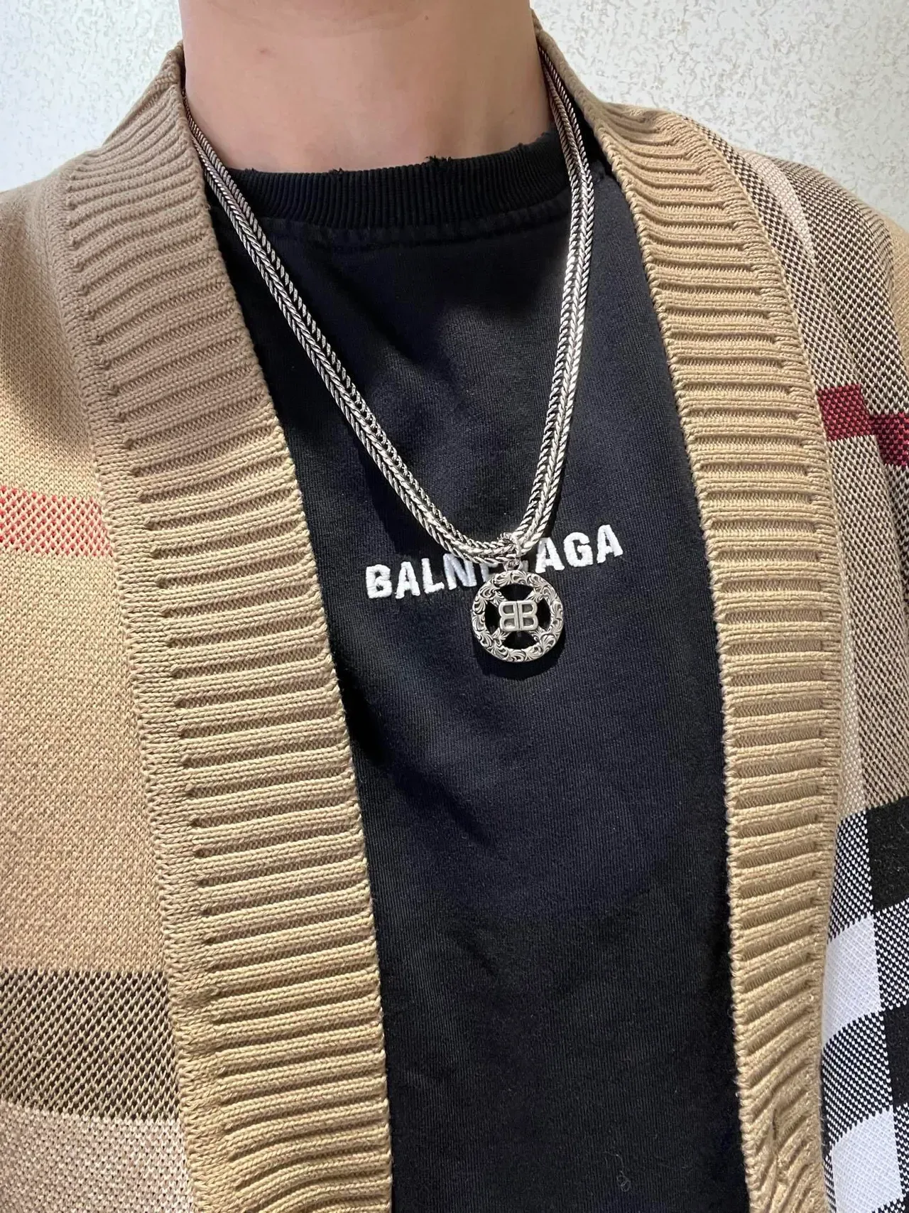 Balenciaga BB Chaîne Tressée Collier avec Pendentif Orné 5