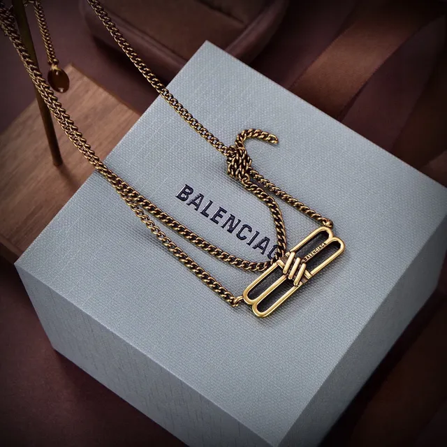 Balenciaga BB Gold Interlocking Clasp Curb Chain Construction Necklace 6