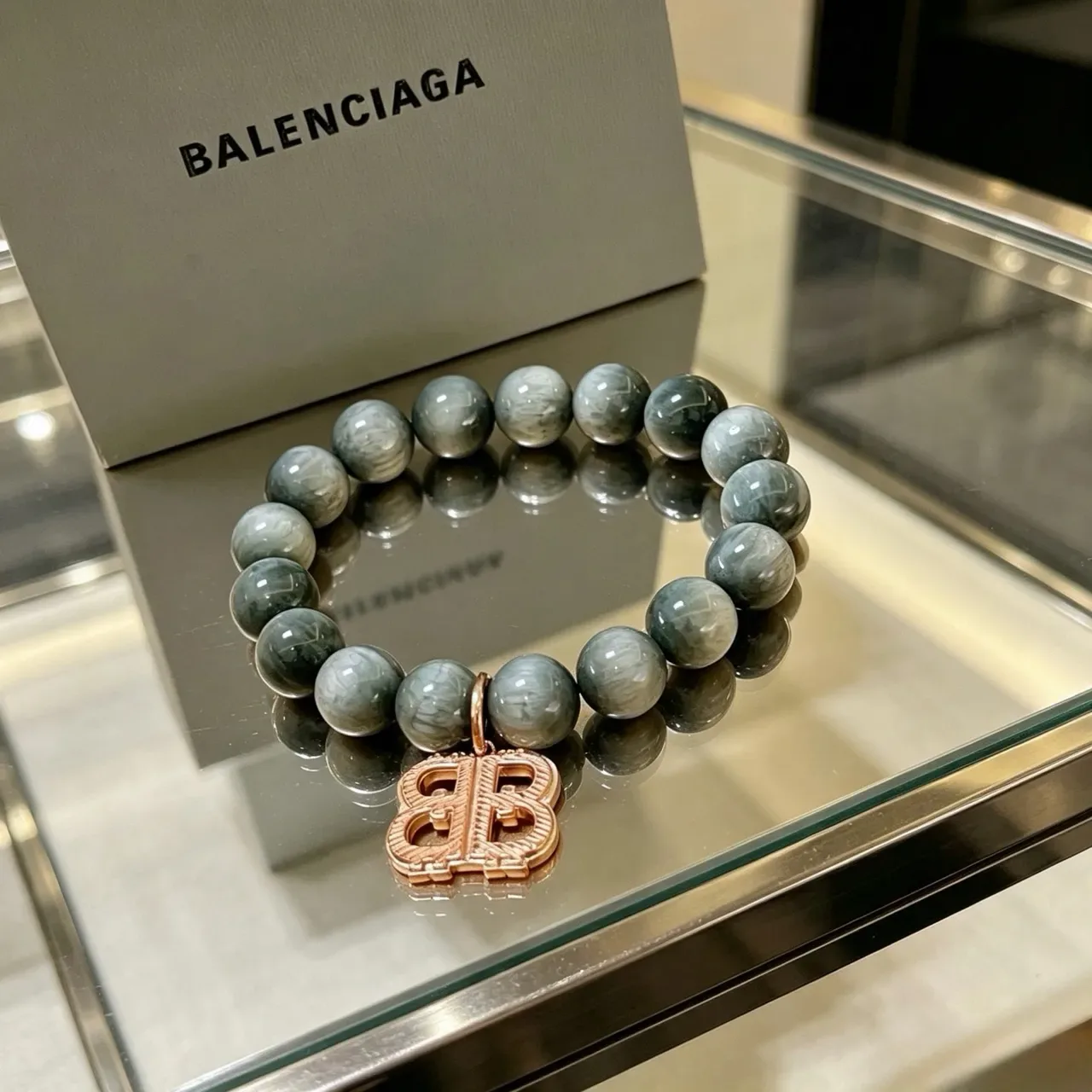 Balenciaga BB Bracelet Perles Pierre Marbrée Vert Or 6