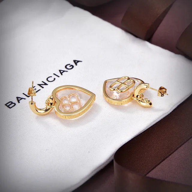 Balenciaga BB Heart সোনা রুপো মনোগ্রামড কানের দুল 2