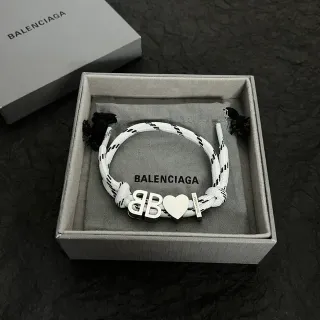 Balenciaga BB Heart Rope Pulsera Blanca Plateada con Logo de Construcción Charm