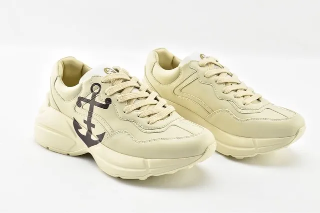 Balenciaga Beige Negro Silueta Oversized Suela Esculpida Zapatillas Chunky 16