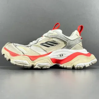 Balenciaga Beige Red Chunky Sneakers con silueta oversize y suela multicapa