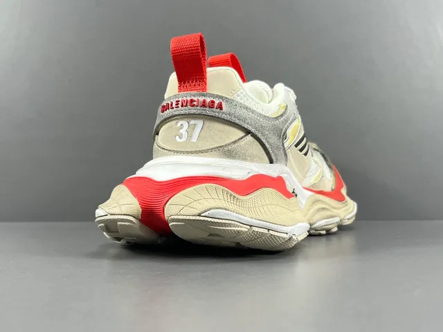 Balenciaga Beige Red Chunky Sneakers com silhueta oversize e sola multicamadas 14