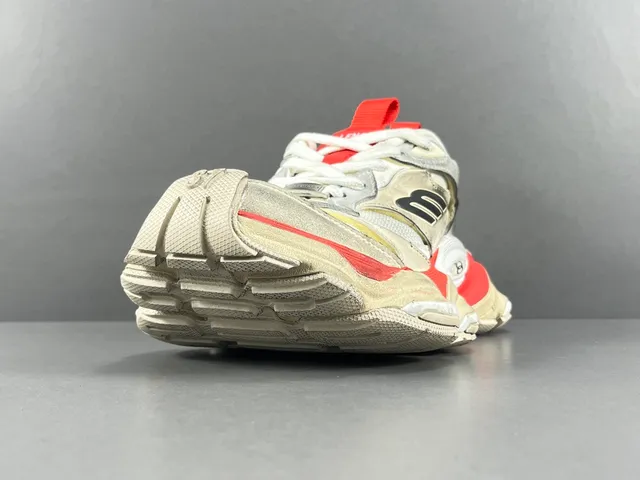 Balenciaga Beige Red Chunky Sneakers com silhueta oversize e sola multicamadas 15