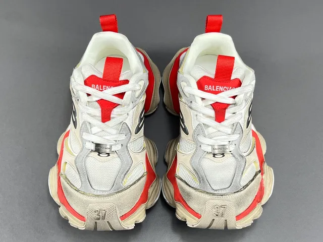 Balenciaga Beige Red Chunky Sneakers com silhueta oversize e sola multicamadas 16