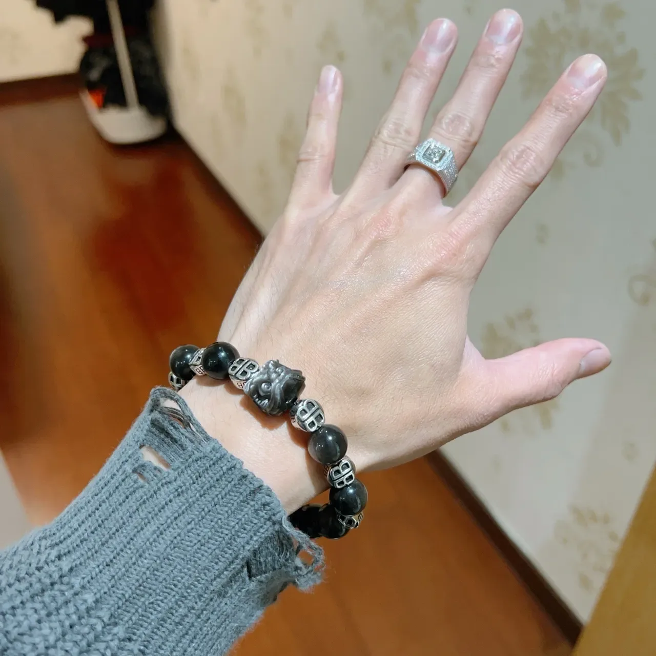 Balenciaga Bracelet Noir Argent Perlé Monogrammé 4