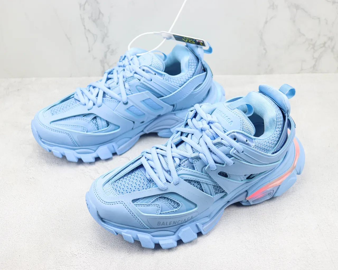 Balenciaga Tênis Chunky com Solado Azul Verde e Construção de Jaula em Camadas 4