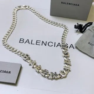 Collar Balenciaga Logo Chain Plata Cadena Curb Gruesa Integrada Letra