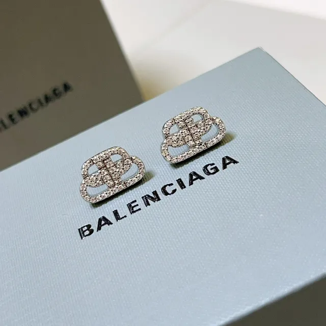 Brincos Balenciaga Logo Motif Pavé Crystal 4
