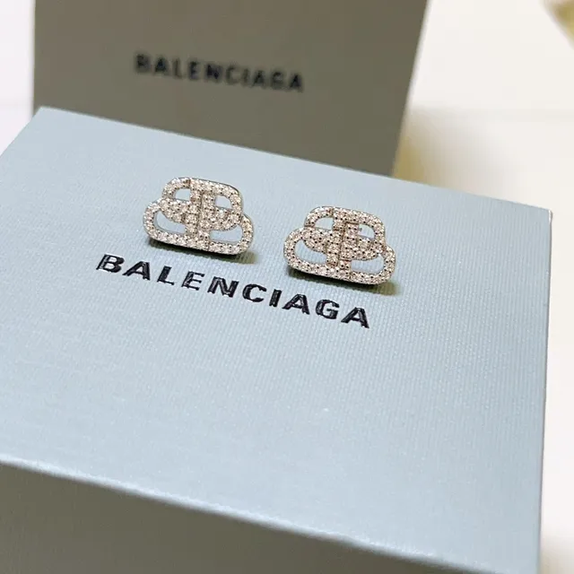 Brincos Balenciaga Logo Motif Pavé Crystal 6