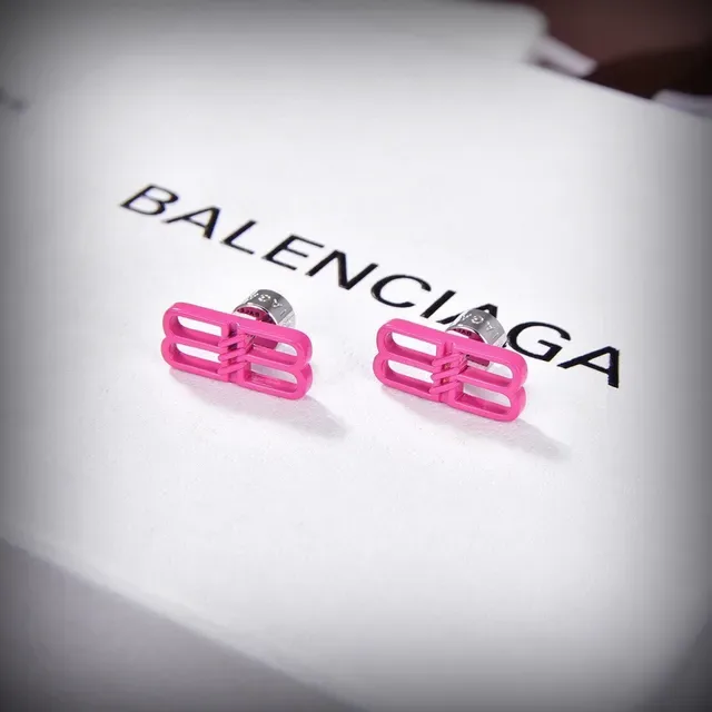 Boucles d'oreilles Balenciaga Logo Motif en Émail Rose 2