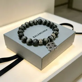 بالنسياغا مونوغرام تشارم سوار خرز