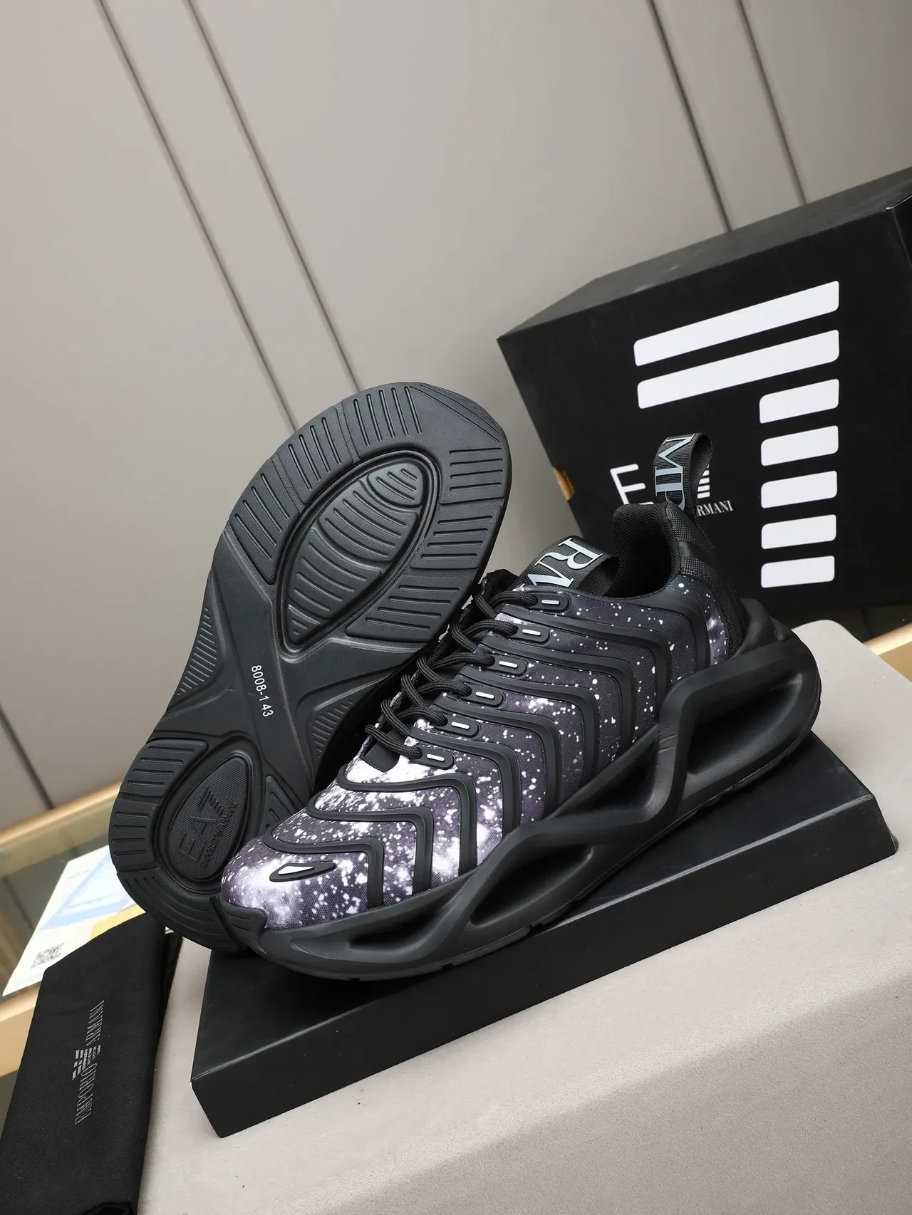 Balenciaga Sneakers Chunky Violet Noir Semelle Sculptée Géométrique Partie Supérieure Imprimée Galaxie 4