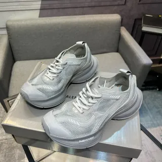 بالنسقاجا Runner أحذية رياضية chunky رمادي فاتح