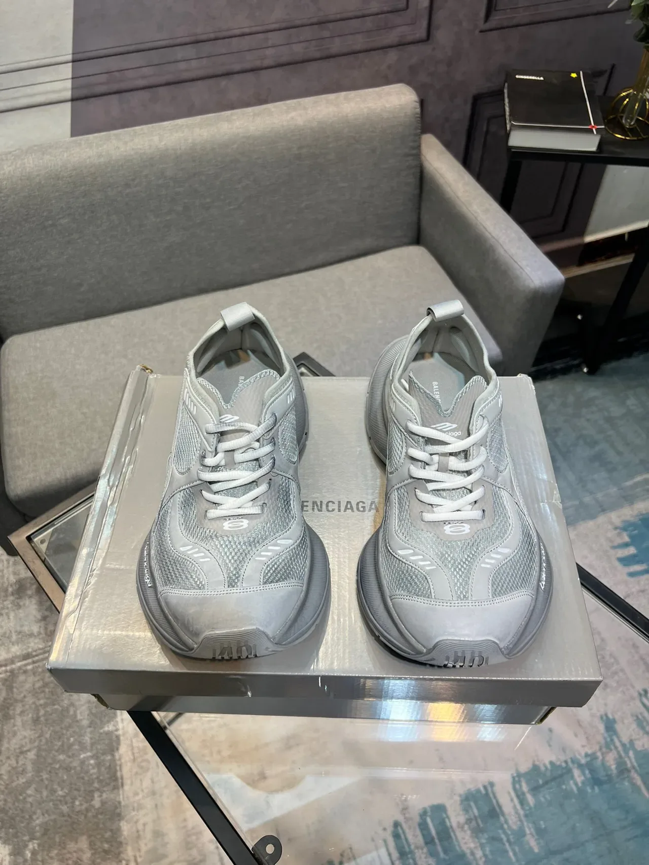 Balenciaga Runner Chaussures Chunky Gris Clair 2