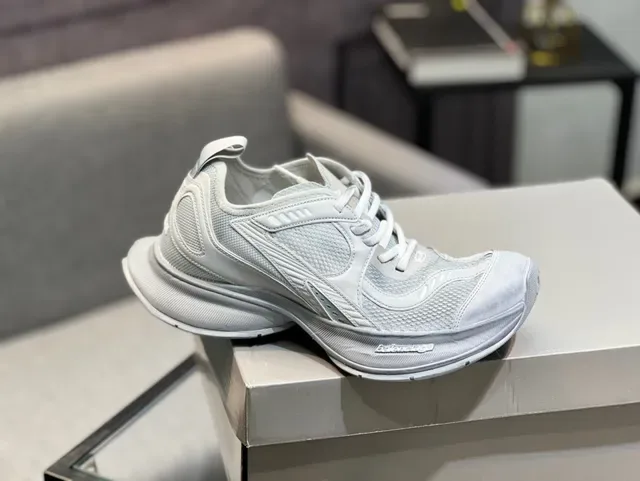 Balenciaga Runner Chaussures Chunky Gris Clair 9