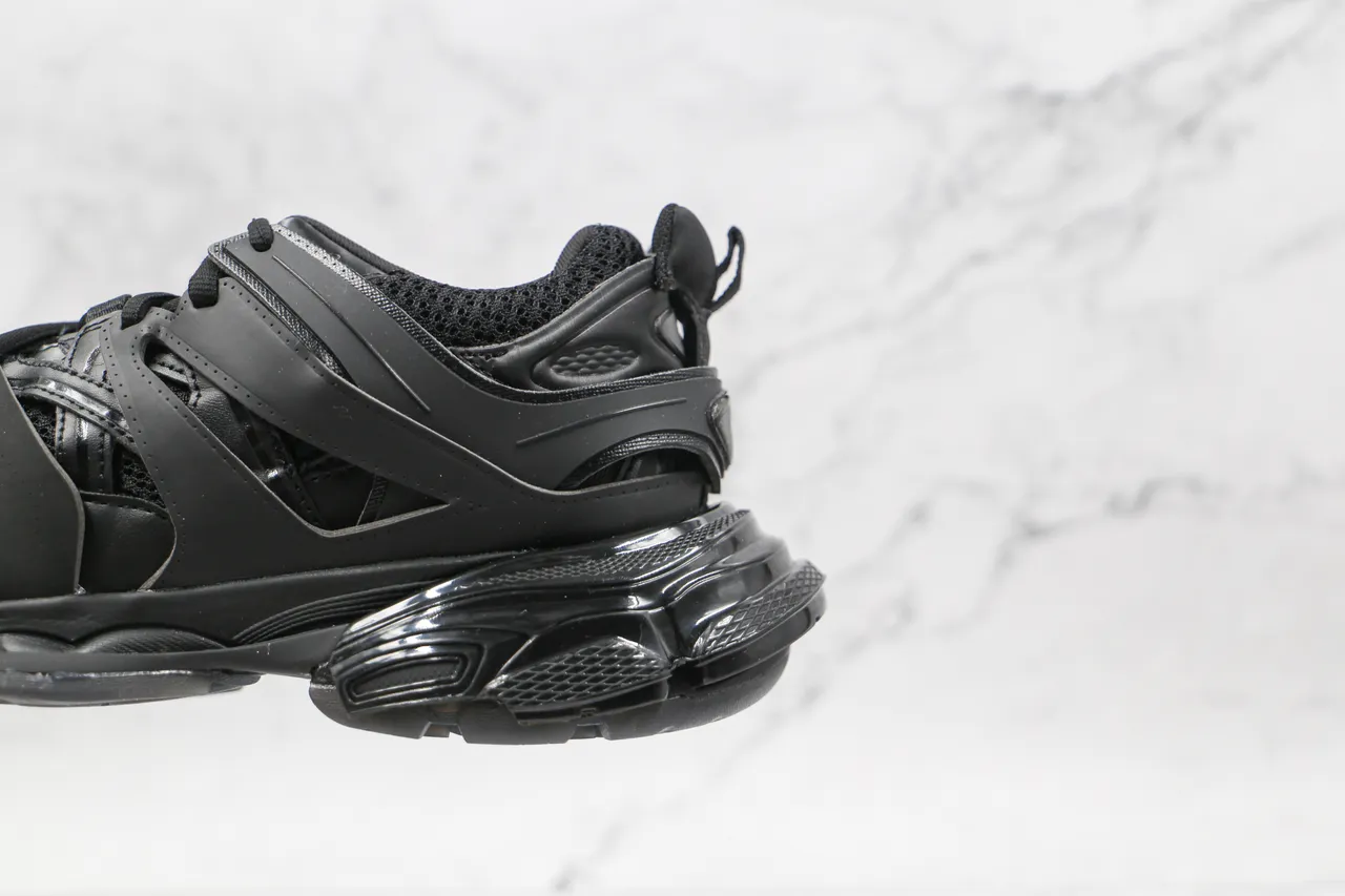Balenciaga Runner Monochrome Black Chunky Sneakers 4