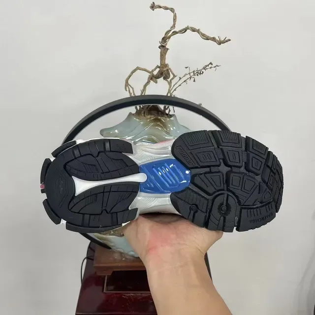 Balenciaga Runner حذاء رياضي متعدد الألوان سميك 8