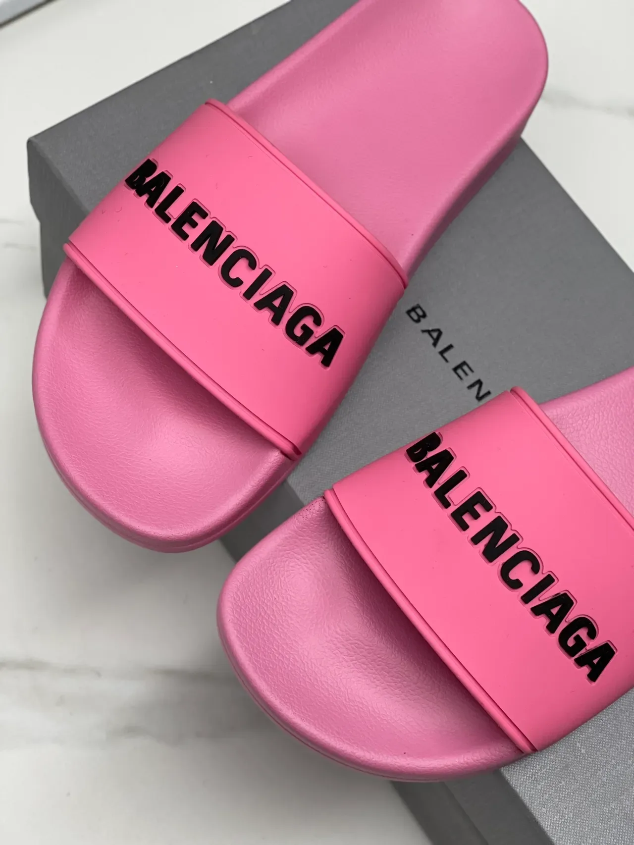 Balenciaga Slide Chinelo Rosa Preto Sola Moldada Tirante Simples 12