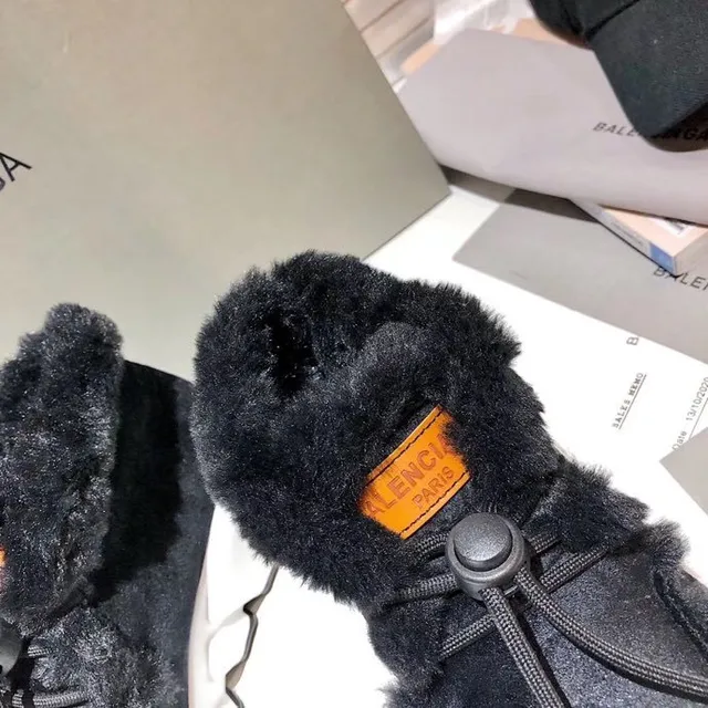 Balenciaga Speed Trainer Chaussures noires à col duveteux épaisses 7