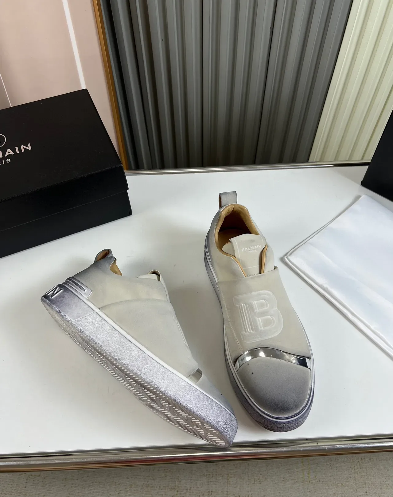 Balenciaga Speed Trainer حذاء رياضي أسلوبي فضي معدني slip-on 6