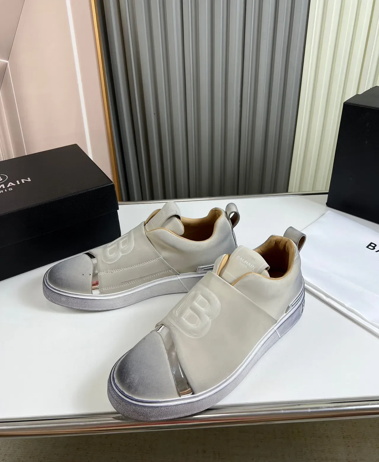 Balenciaga Speed Trainer حذاء رياضي أسلوبي فضي معدني slip-on 8