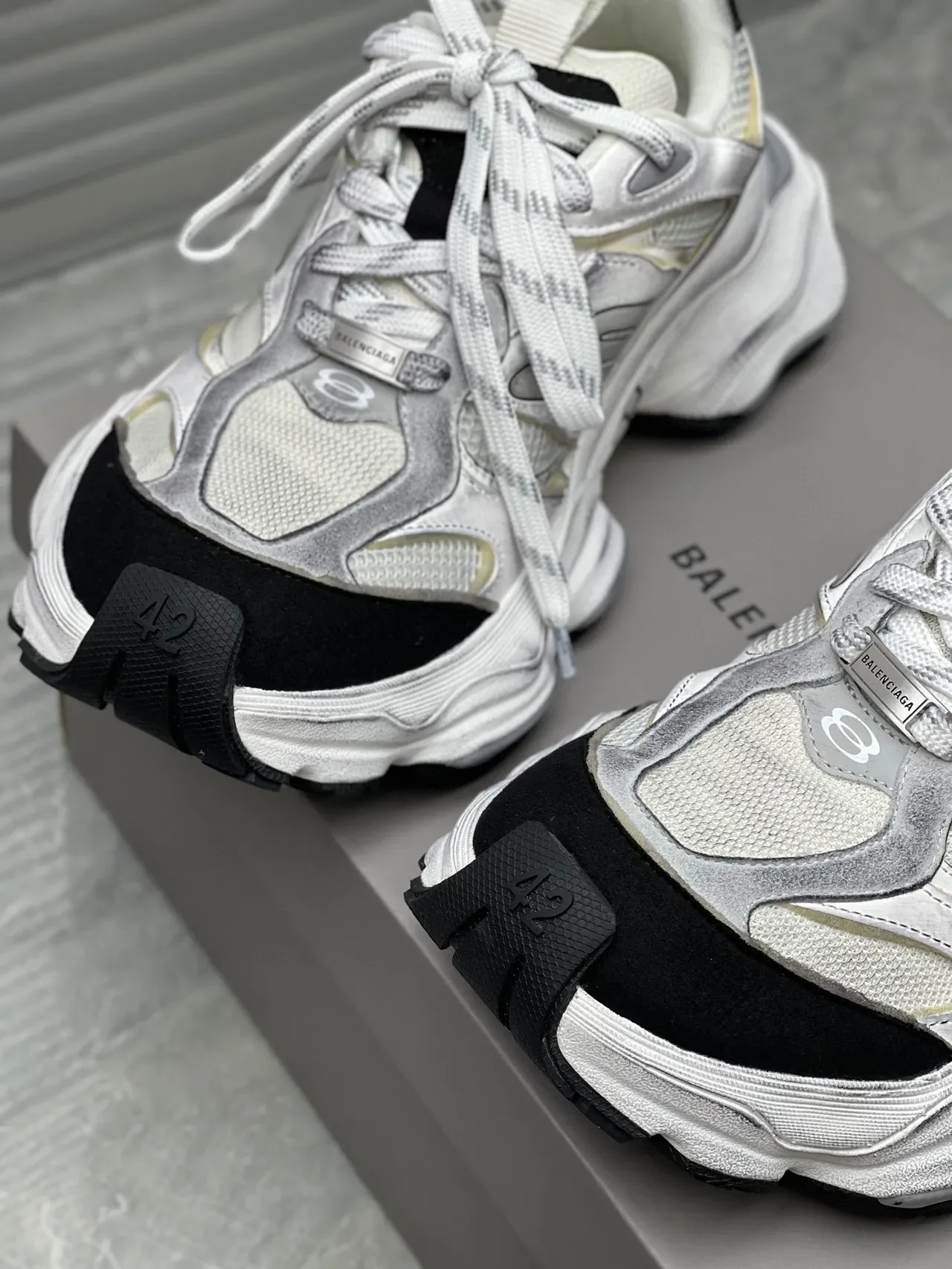 Balenciaga Track Trainer branco prata preto Chunky Sneakers 5
