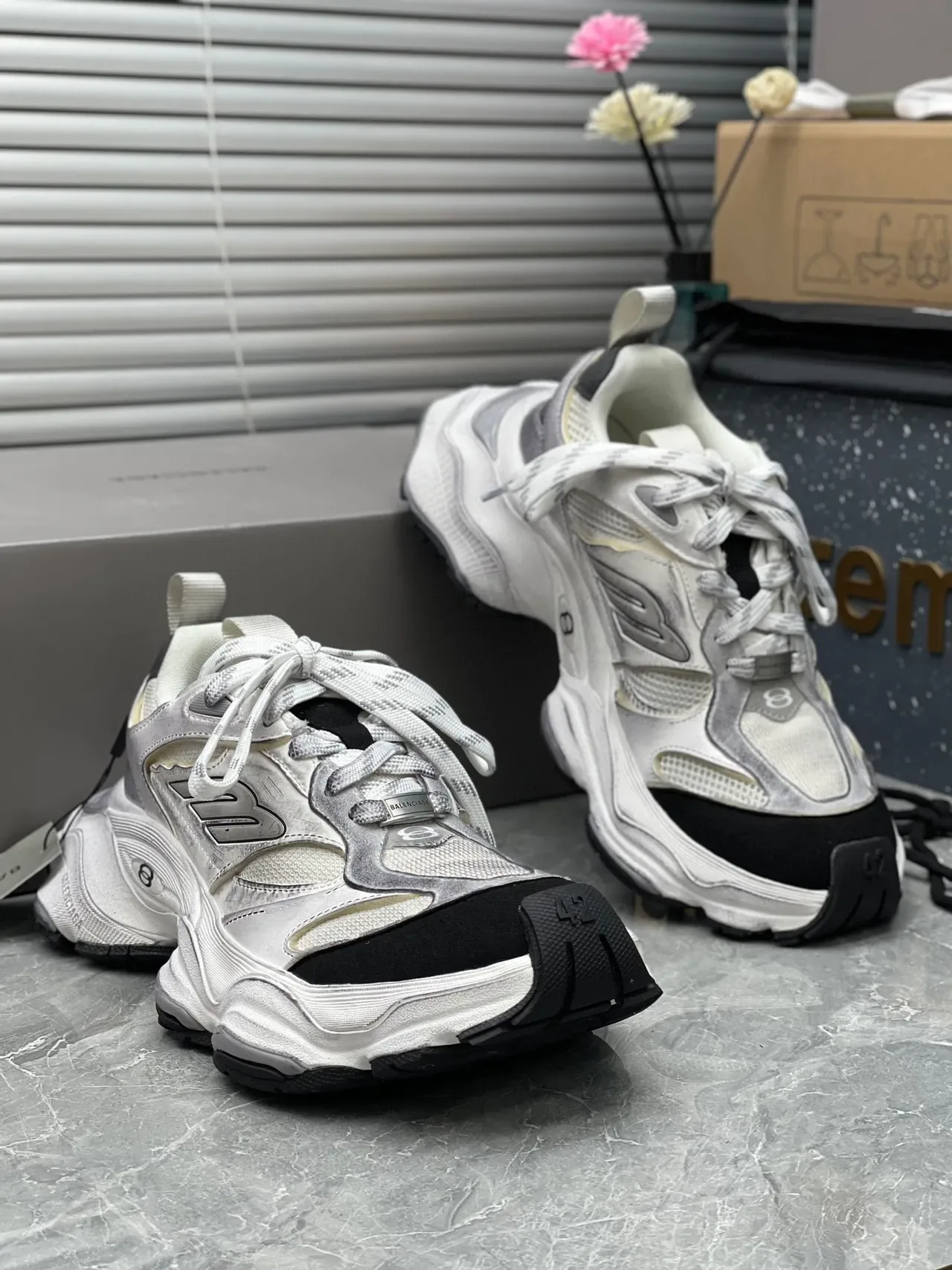 Balenciaga Track Trainer branco prata preto Chunky Sneakers 7
