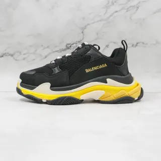 Balenciaga Triple S حذاء رياضي تشانكي أسود أصفر
