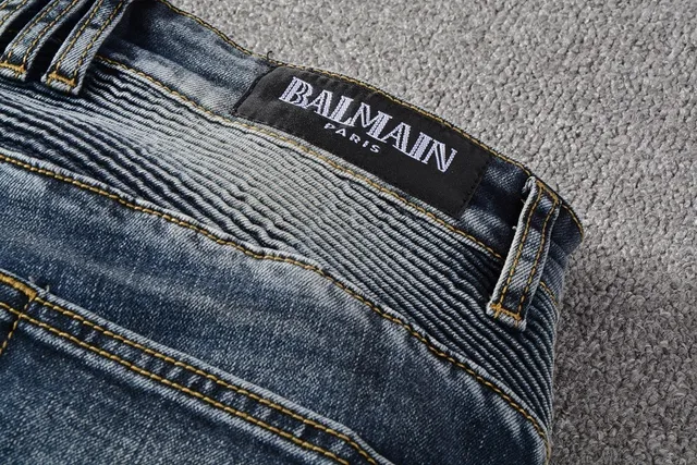Balmain jeans en denim motard inspirés taches de peinture distressed 4