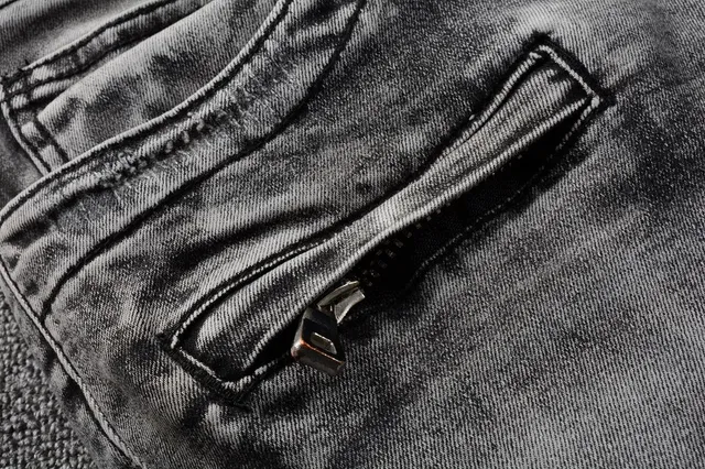Balmain मोटो-स्टाइल distressed ग्रे जीन्स 10