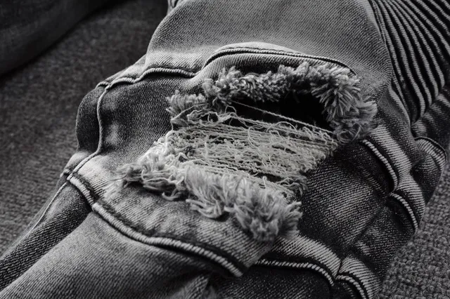 Balmain मोटो-स्टाइल distressed ग्रे जीन्स 13