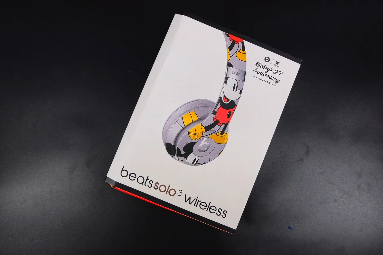Beats Solo 3 Disney Mickey Mouse Light Blue سماعات فوق الأذن 2