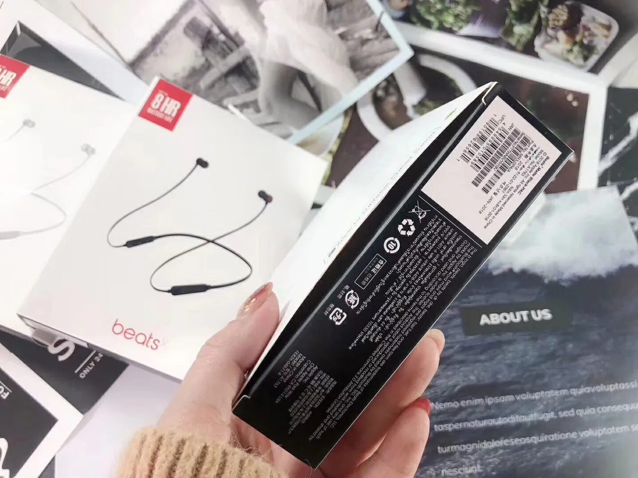 Beats X White Red Neckband Design Flexible Cable Sports Earphones 2